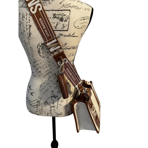 Steve Madden BWEBBER Satchel Crossbody Bag With AirPod Case Brown Tan Tik Tok - Picture 5 of 16